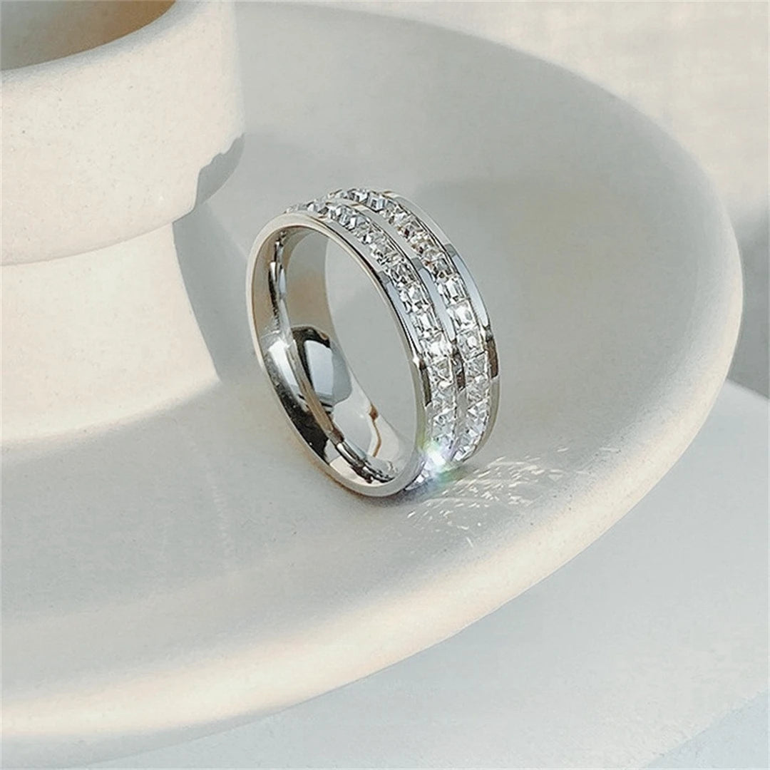 Women's Romantic Engagement ring